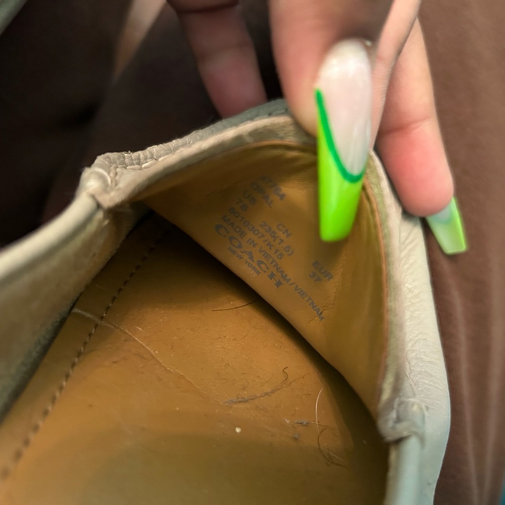 Coach Flats - Picture 4 of 7